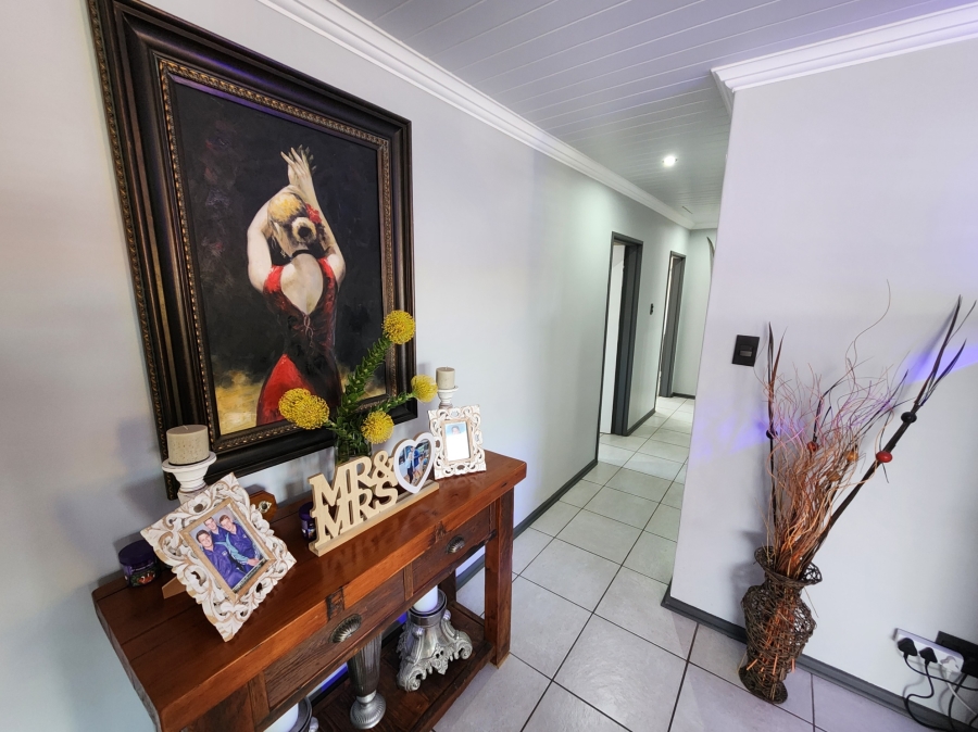 4 Bedroom Property for Sale in Bayview Western Cape